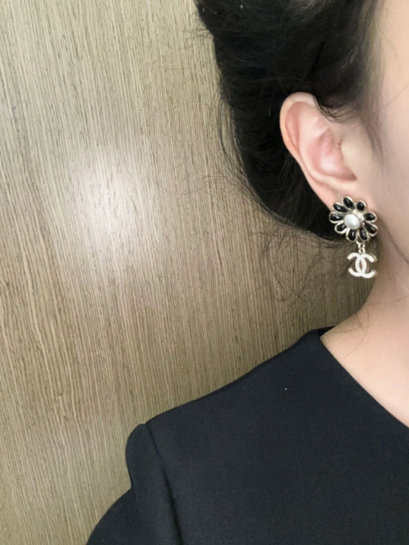 Ch**el earrings